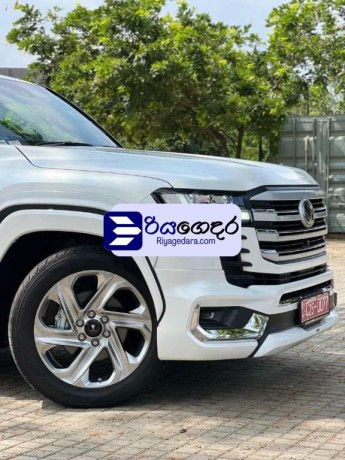 toyota-land-cruiser-sahara-zx-highest-spec-2024-suv-unregistered-recondition-big-2