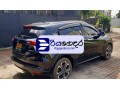 honda-vezel-2014-suv-small-3