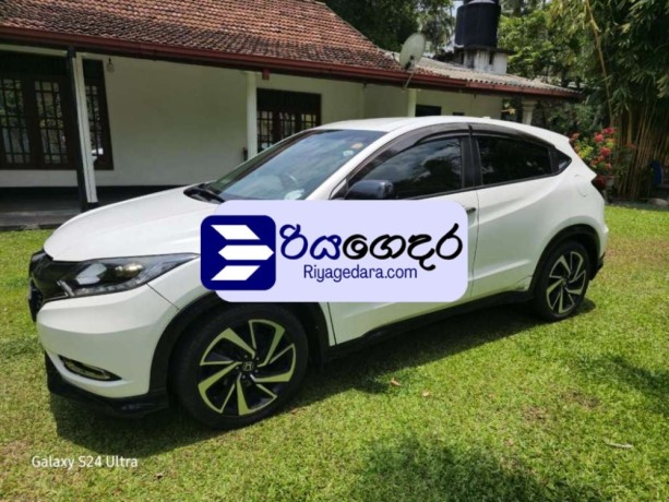 honda-vezel-rs-sensing-2016-suv-big-1