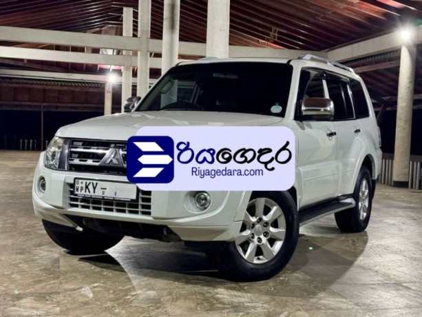 mitsubishi-montero-glx-2013-suv-big-2