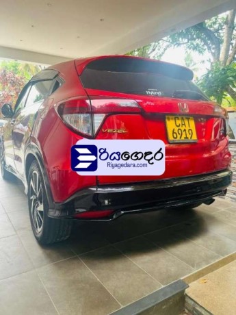 honda-vezel-rs-sensing-2016-suv-big-1