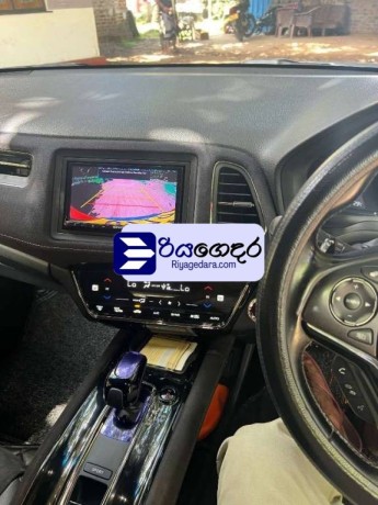 honda-vezel-rs-sensing-2016-suv-big-3
