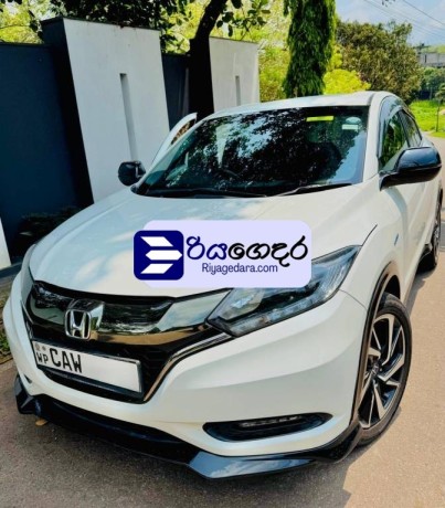 honda-vezel-rs-sensing-2017-suv-big-0