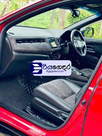 honda-vezel-2018-suv-big-5