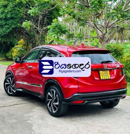 honda-vezel-2018-suv-big-2