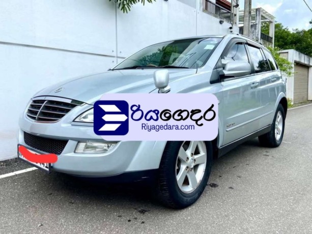 micro-kyron-2010-suv-big-2