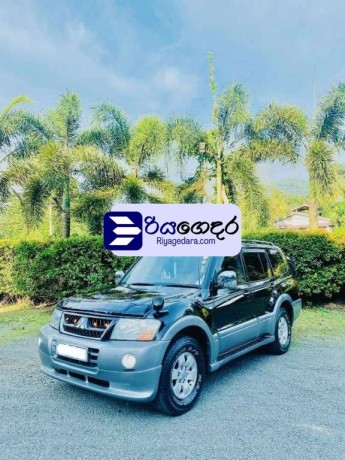 mitsubishi-montero-2004-suv-big-0