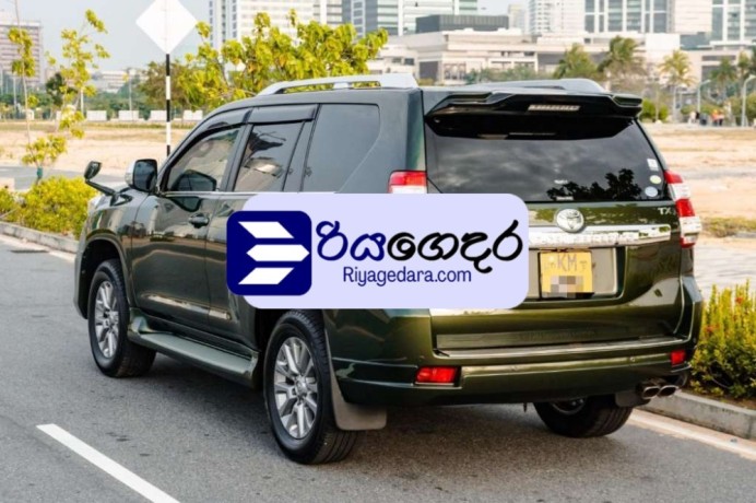 toyota-prado-150-2010-suv-big-3