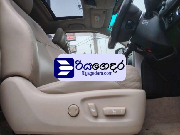 toyota-prado-150-2018-suv-big-1