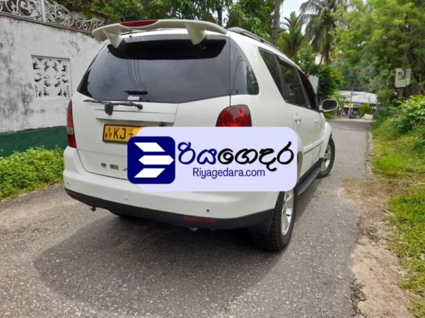 micro-rexton-2008-suv-big-2