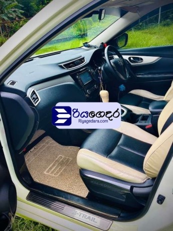 nissan-x-trail-mode-premier-autech-2016-suv-big-2