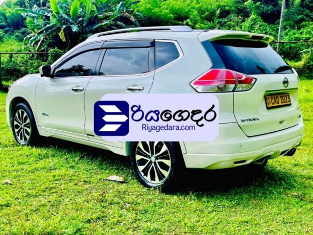 nissan-x-trail-mode-premier-autech-2016-suv-big-1