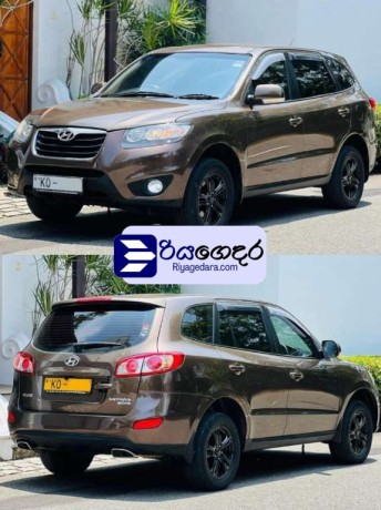 hyundai-santa-fe-2011-suv-big-0