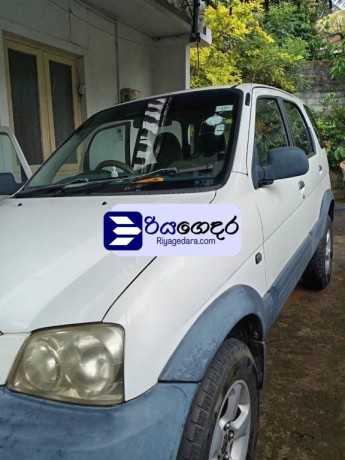 zotye-nomad-2012-suv-big-5