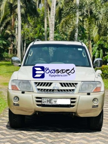 mitsubishi-montero-2003-suv-big-1