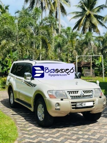 mitsubishi-montero-2003-suv-big-0