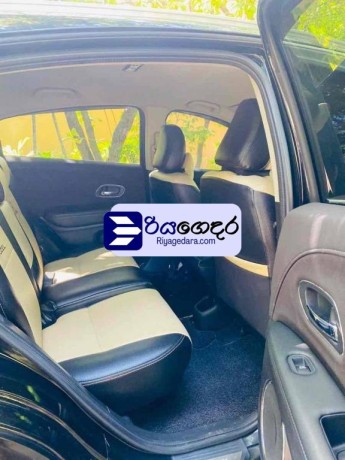 honda-vezel-z-grade-2014-suv-big-3