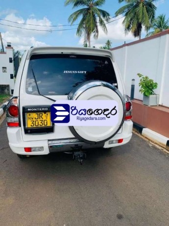 mitsubishi-montero-2003-suv-big-2