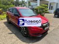 honda-vezel-2017-suv-small-1