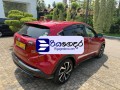 honda-vezel-2017-suv-small-4