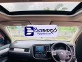 mitsubishi-outlander-phev-g-navi-2015-suv-small-5