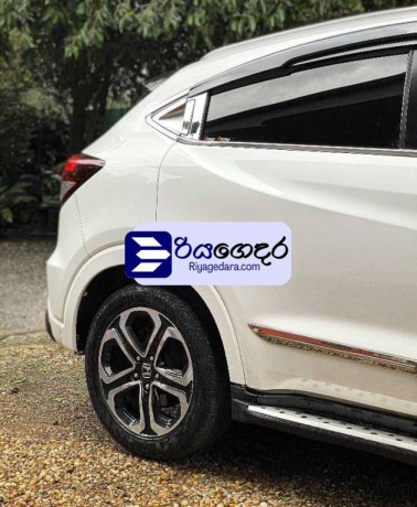 honda-vezel-orange-package-2014-suv-big-4