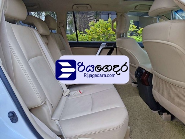 toyota-land-cruiser-prado-trj-150-tx-6wd-32000-km-2016-suv-big-4