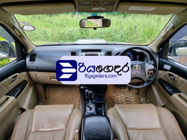 toyota-fortuner-4wd-2013-suv-big-3