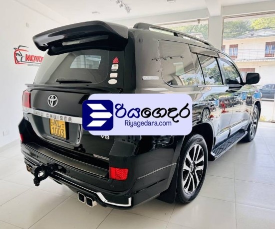 toyota-land-cruiser-sahara-v8-2009-suv-big-2