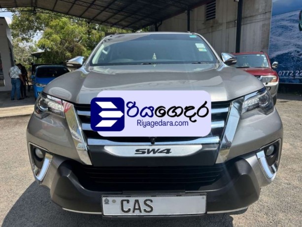 toyota-fortuner-2016-suv-big-1
