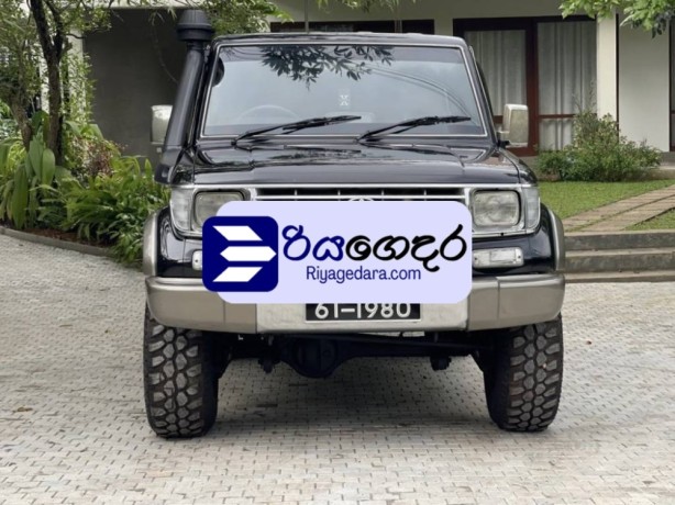 toyota-land-cruiser-box-prado-lj79-1991-suv-big-1
