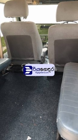mahindra-4dr6-turbo-1984-suv-big-4