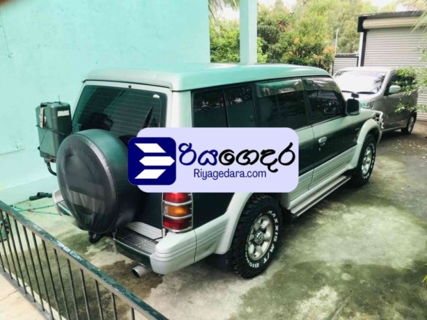 mitsubishi-pajero-28-1994-suv-big-1