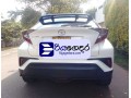 toyota-chr-2018-suv-small-1