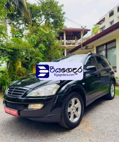 micro-kyron-2010-suv-big-0