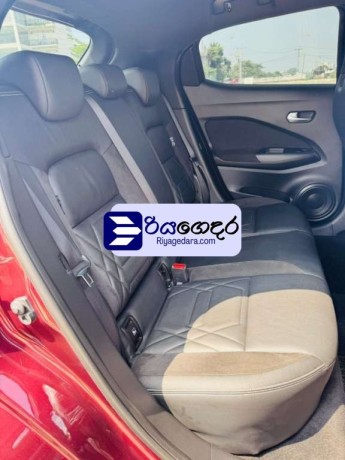 nissan-juke-safety-uk-2020-suv-big-5