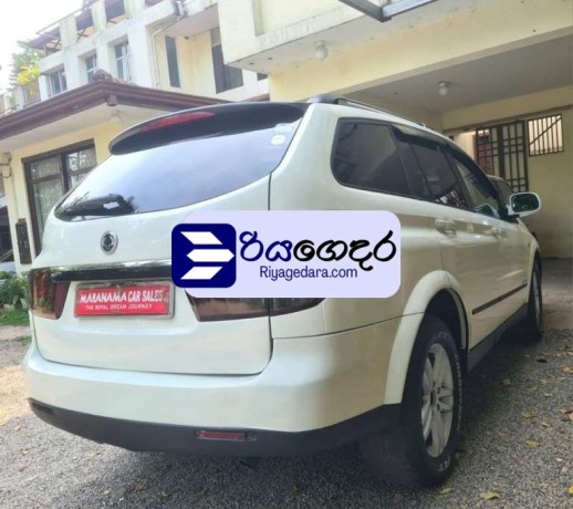 micro-kyron-2009-suv-big-2
