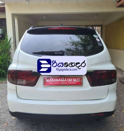 micro-kyron-2009-suv-big-3