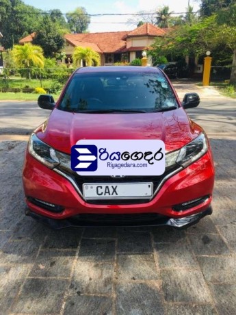 honda-vezel-rs-sensing-2017-suv-big-0