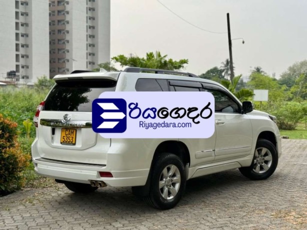 toyota-land-cruiser-prado-2015-suv-big-1