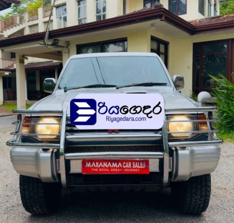 mitsubishi-pajero-1994-suv-big-1