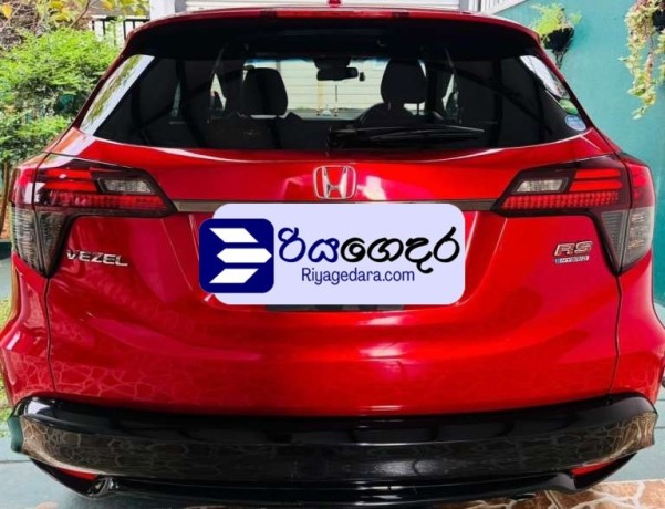 honda-vezel-rs-2018-suv-big-1
