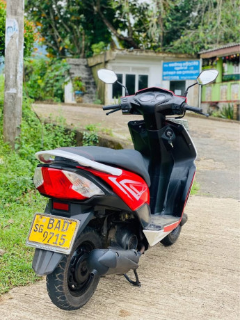 honda-dio-2012-big-3