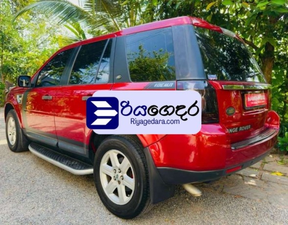 land-rover-freelander-2012-suv-big-2