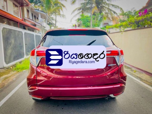 honda-vezel-2014-suv-big-3