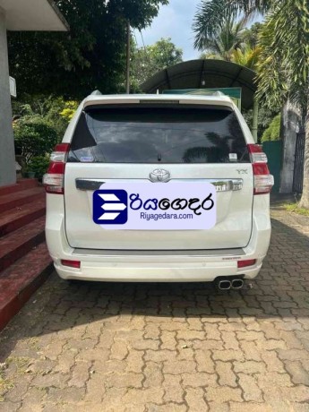 toyota-prado-2015-suv-big-1