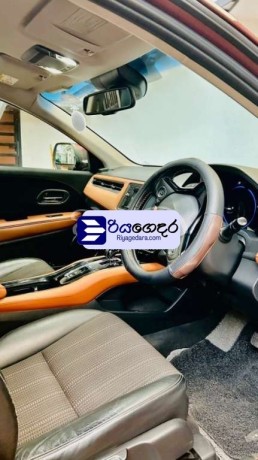 honda-vezel-2014-suv-big-3