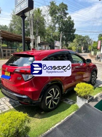 honda-vezel-rs-sensing-2016-suv-big-1