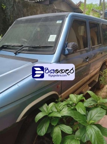 micro-rhino-2010-suv-big-0