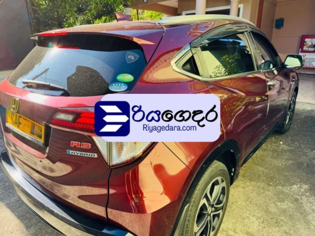 honda-vezel-2015-suv-big-3